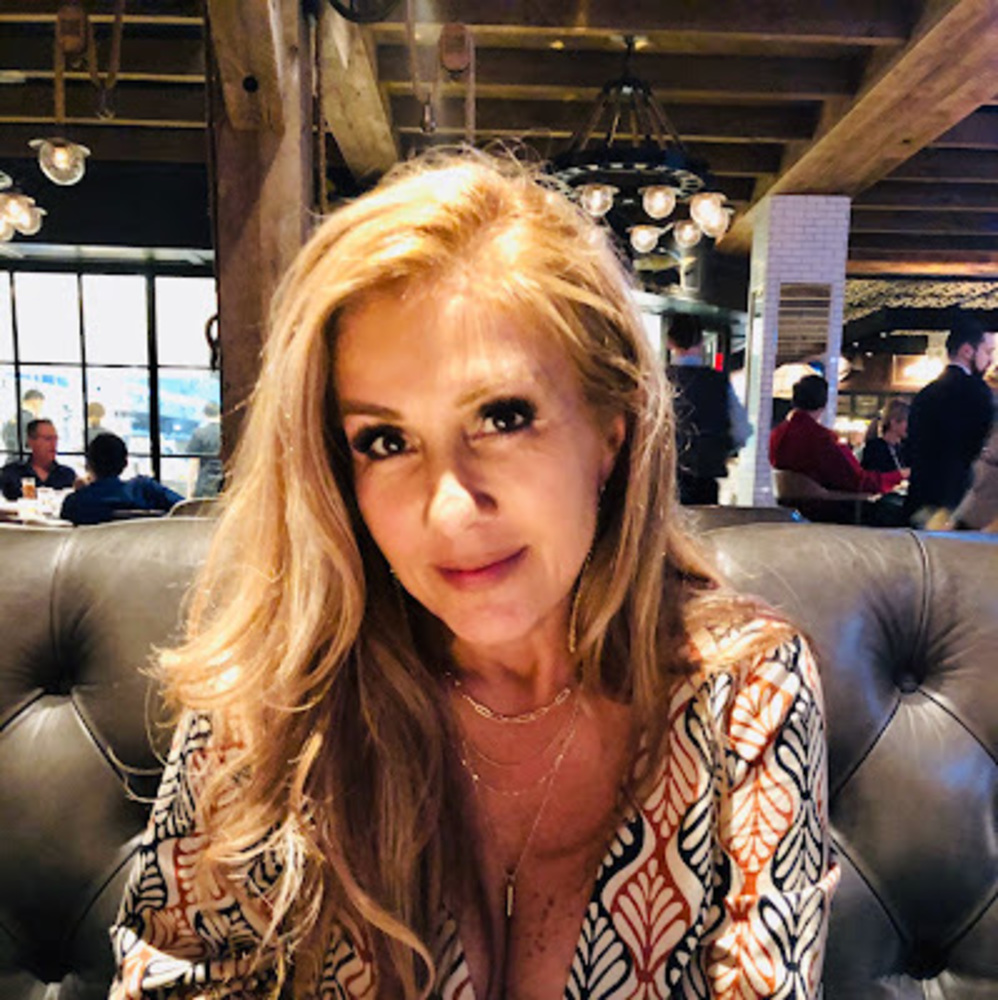 Meet your Posher, Monique